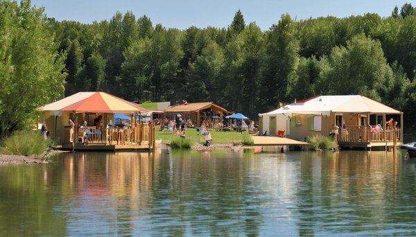 Les Meilleures Escapades Nature Autour de Toulouse : Découvrez le Camping Lac de la Thésauque